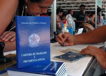 Mais de 7 mil trabalhadores com carteira assinada foram demitidos em abril no Piauí